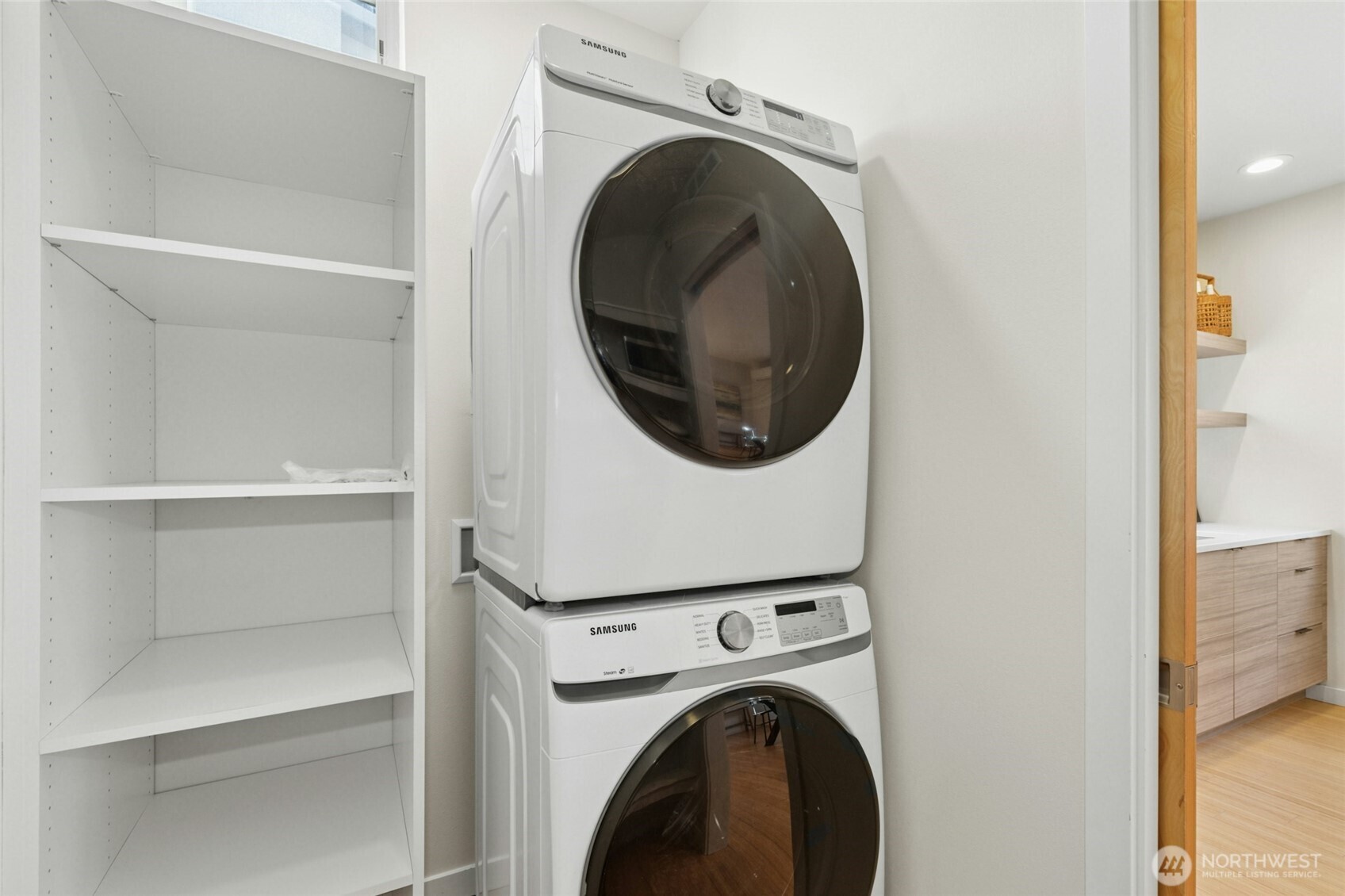 4411 Meridian Avenue N, Seattle, WA 98103