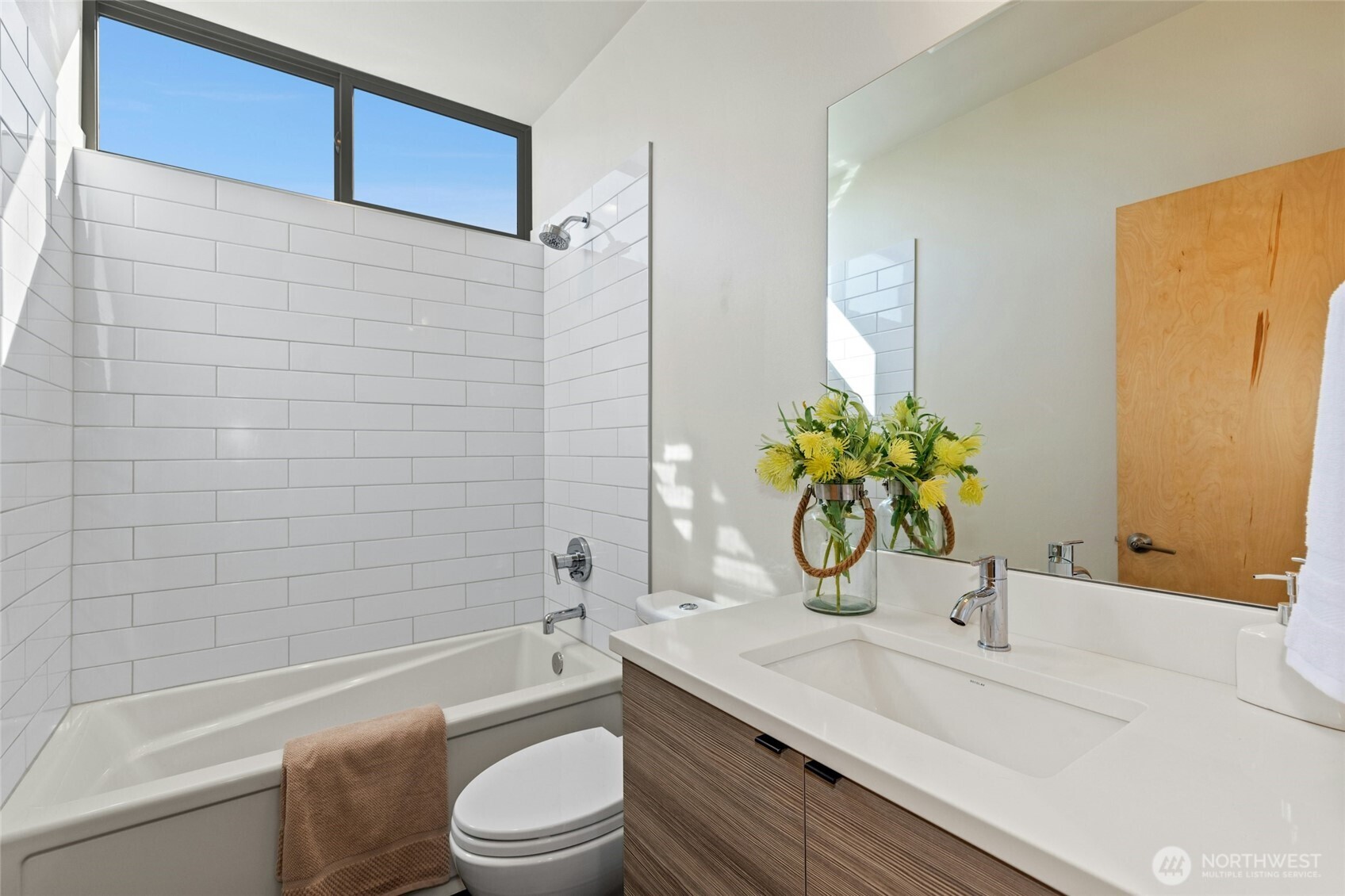 4411 Meridian Avenue N, Seattle, WA 98103