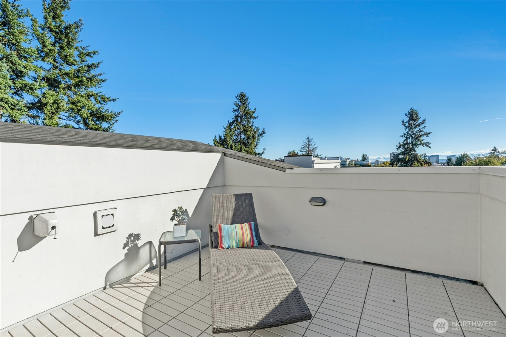 4411 Meridian Avenue N, Seattle, WA 98103