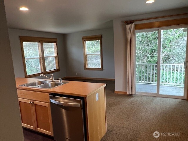 266 Ericksen Avenue NE #272, Bainbridge Island, WA 98110