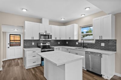 5008 N Visscher Street , Tacoma, WA 98407 - Photo 9