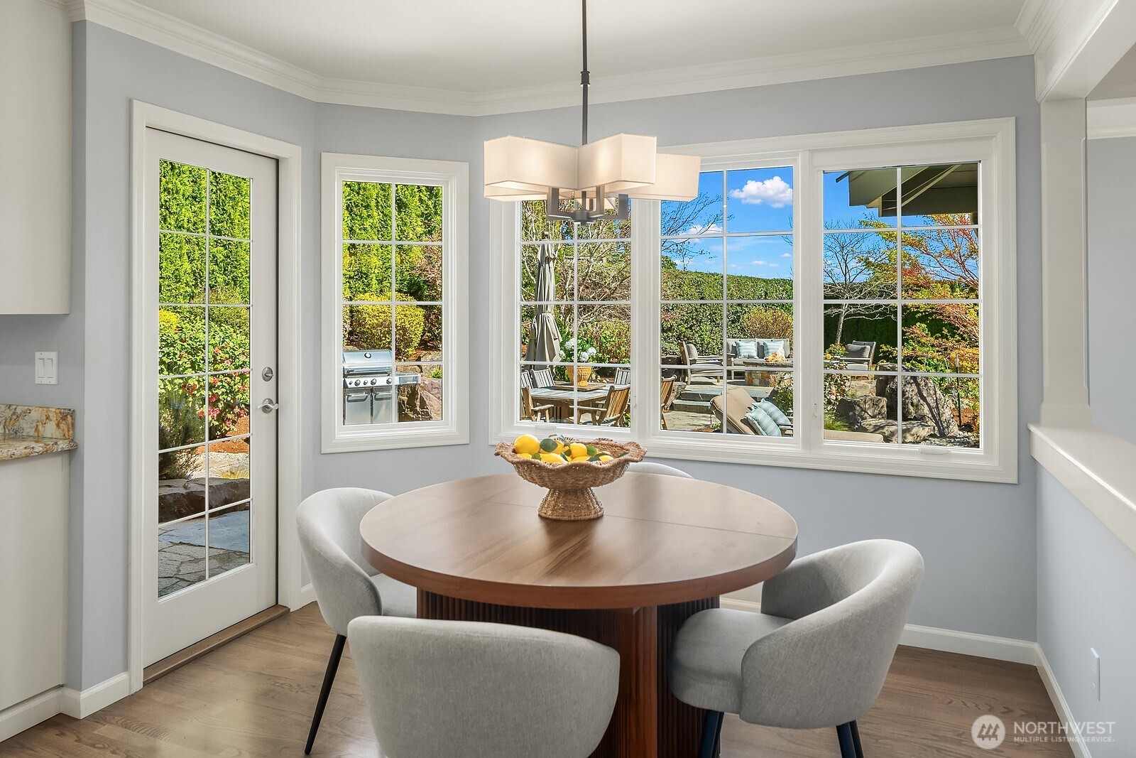 23308 SE 47th Way , Sammamish, WA 98075