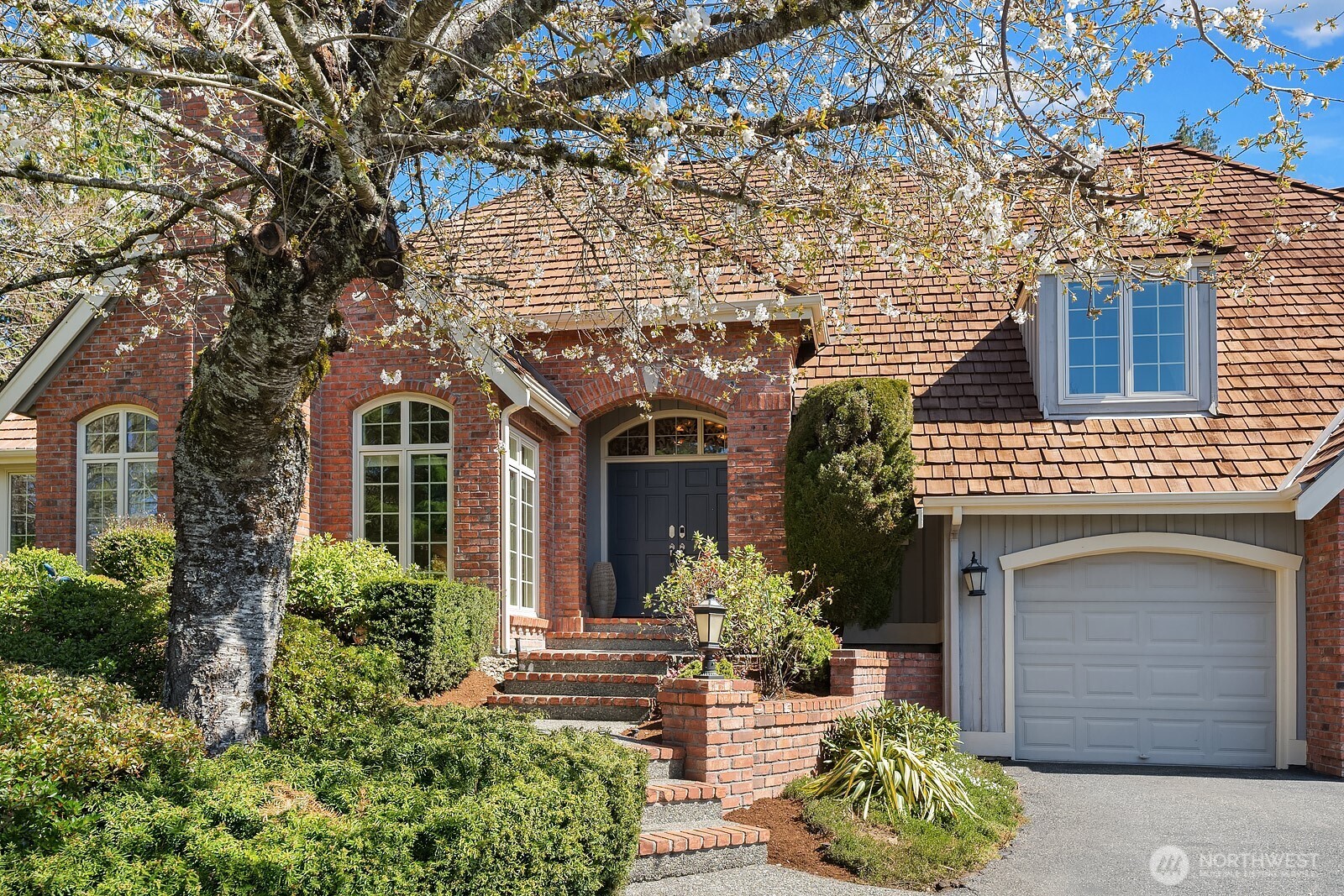 23308 SE 47th Way , Sammamish, WA 98075