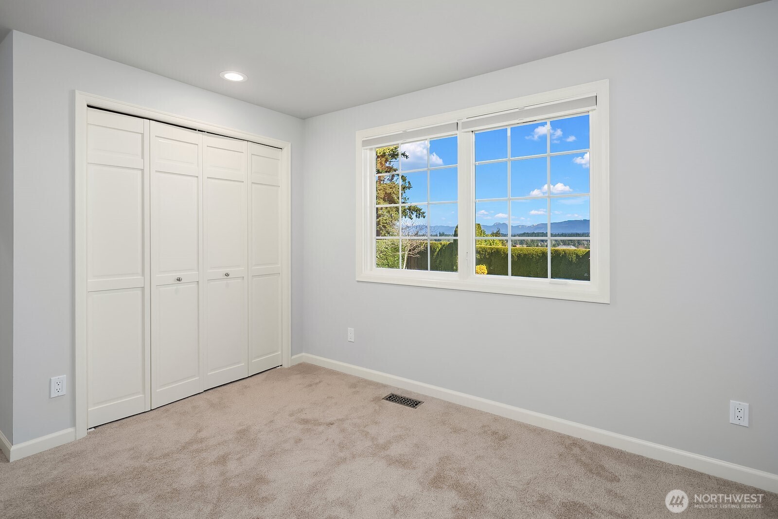 23308 SE 47th Way , Sammamish, WA 98075
