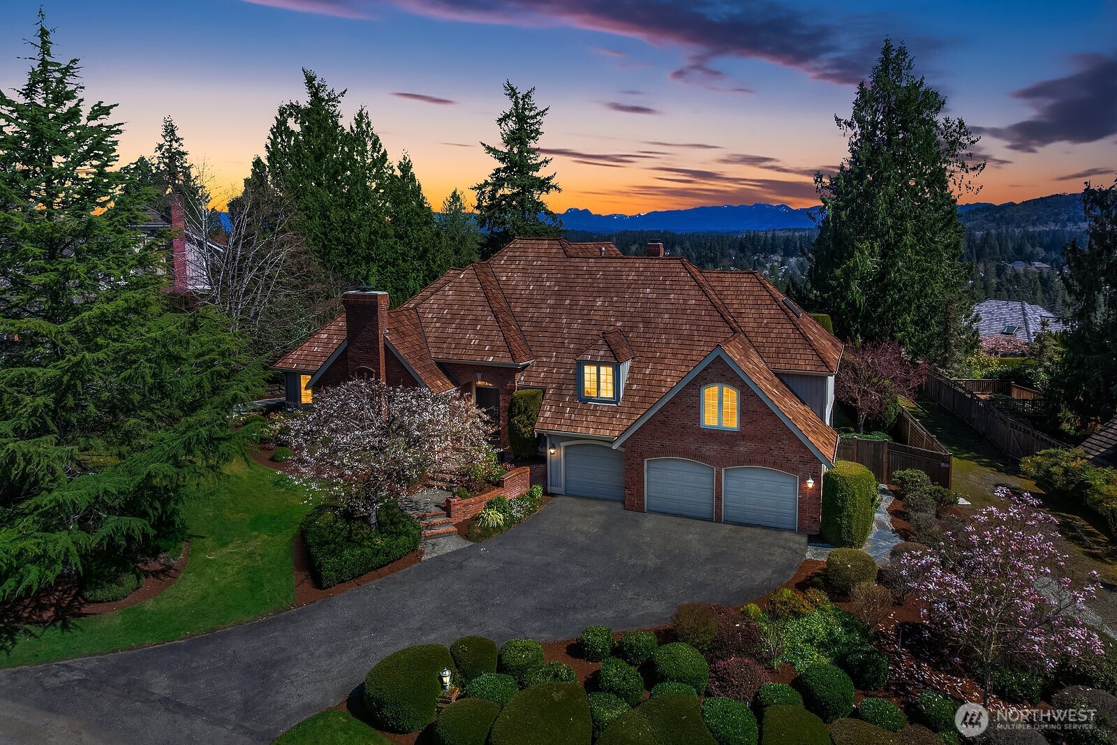 23308 SE 47th Way , Sammamish, WA 98075