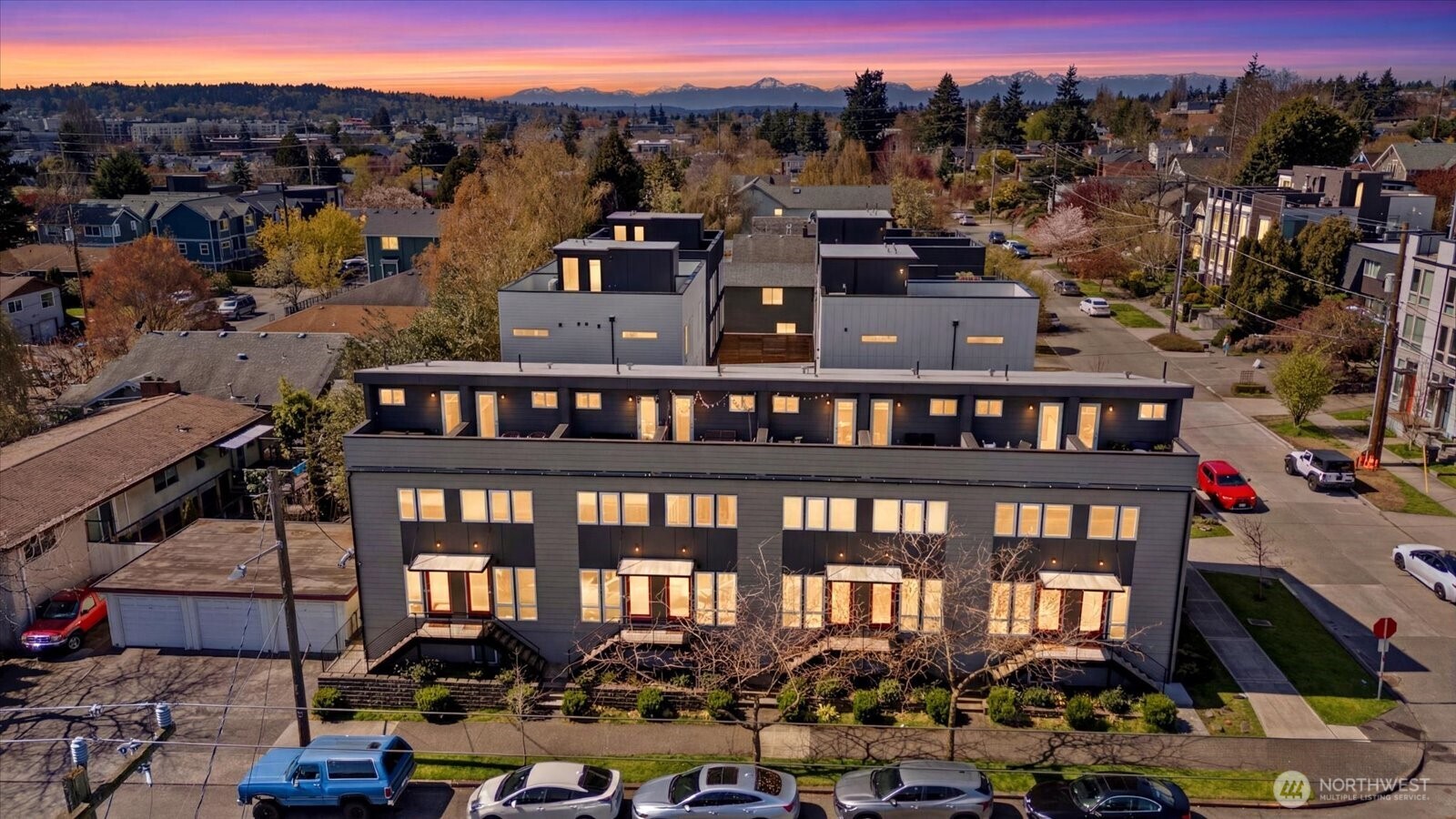 6249 8th Avenue NW, Seattle, WA 98107