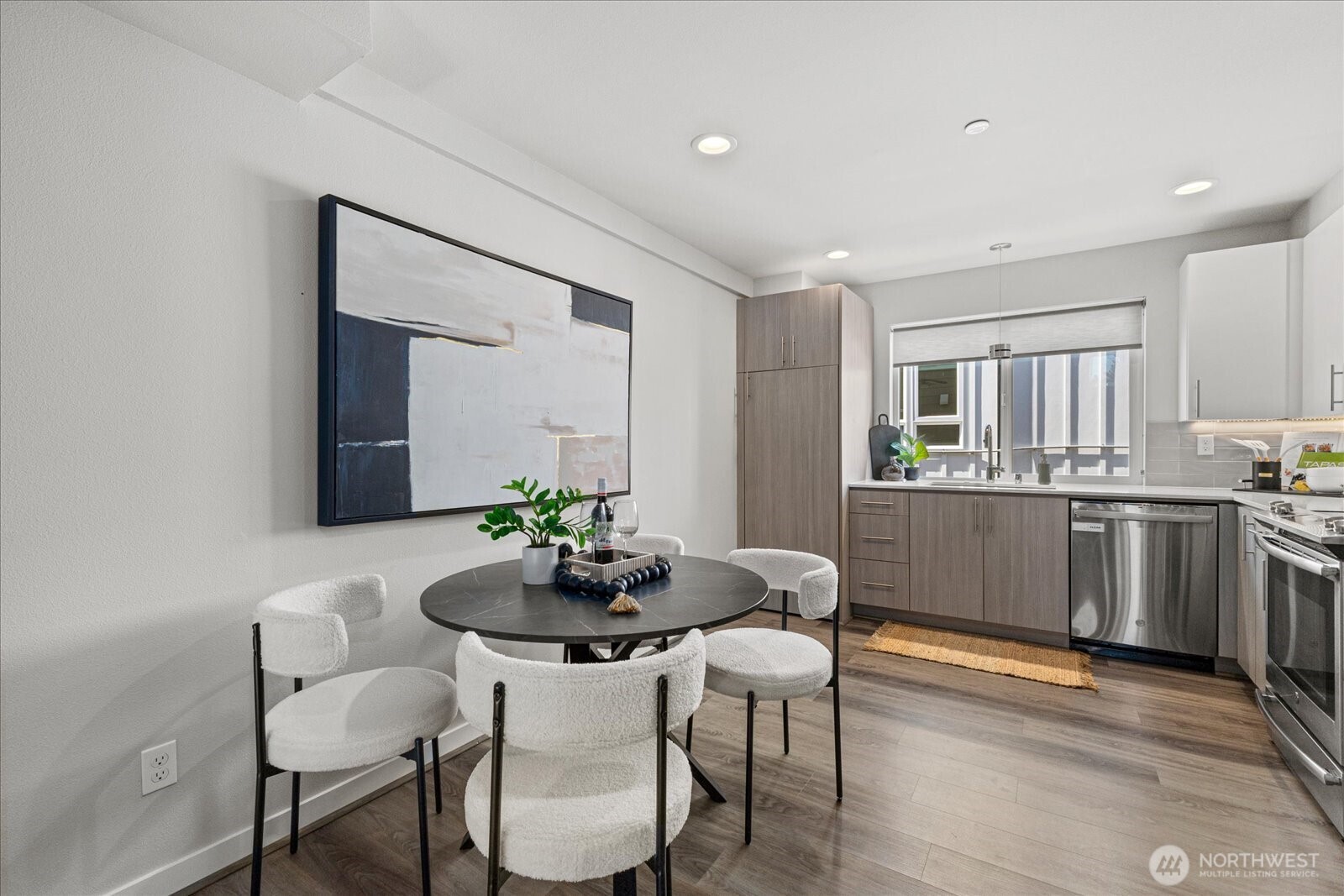 6249 8th Avenue NW, Seattle, WA 98107