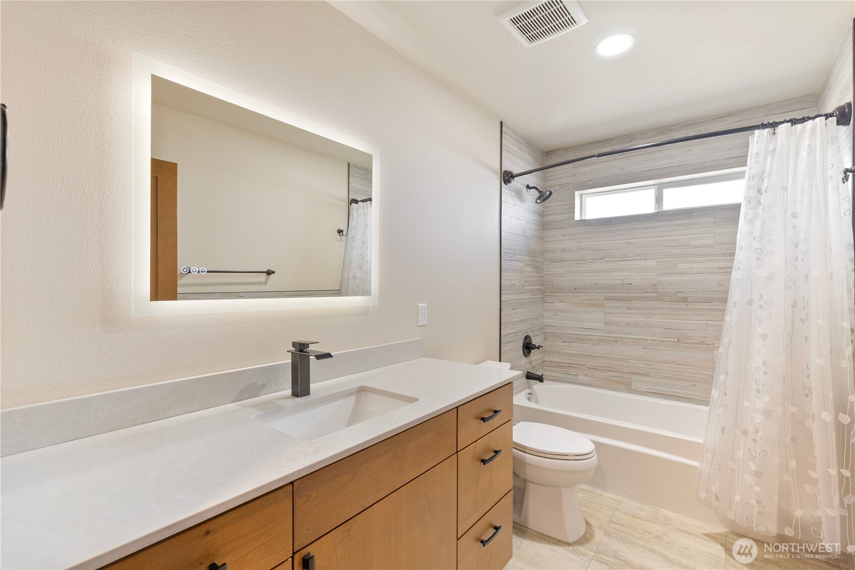 713 SW Sunset Boulevard , Mattawa, WA 99349