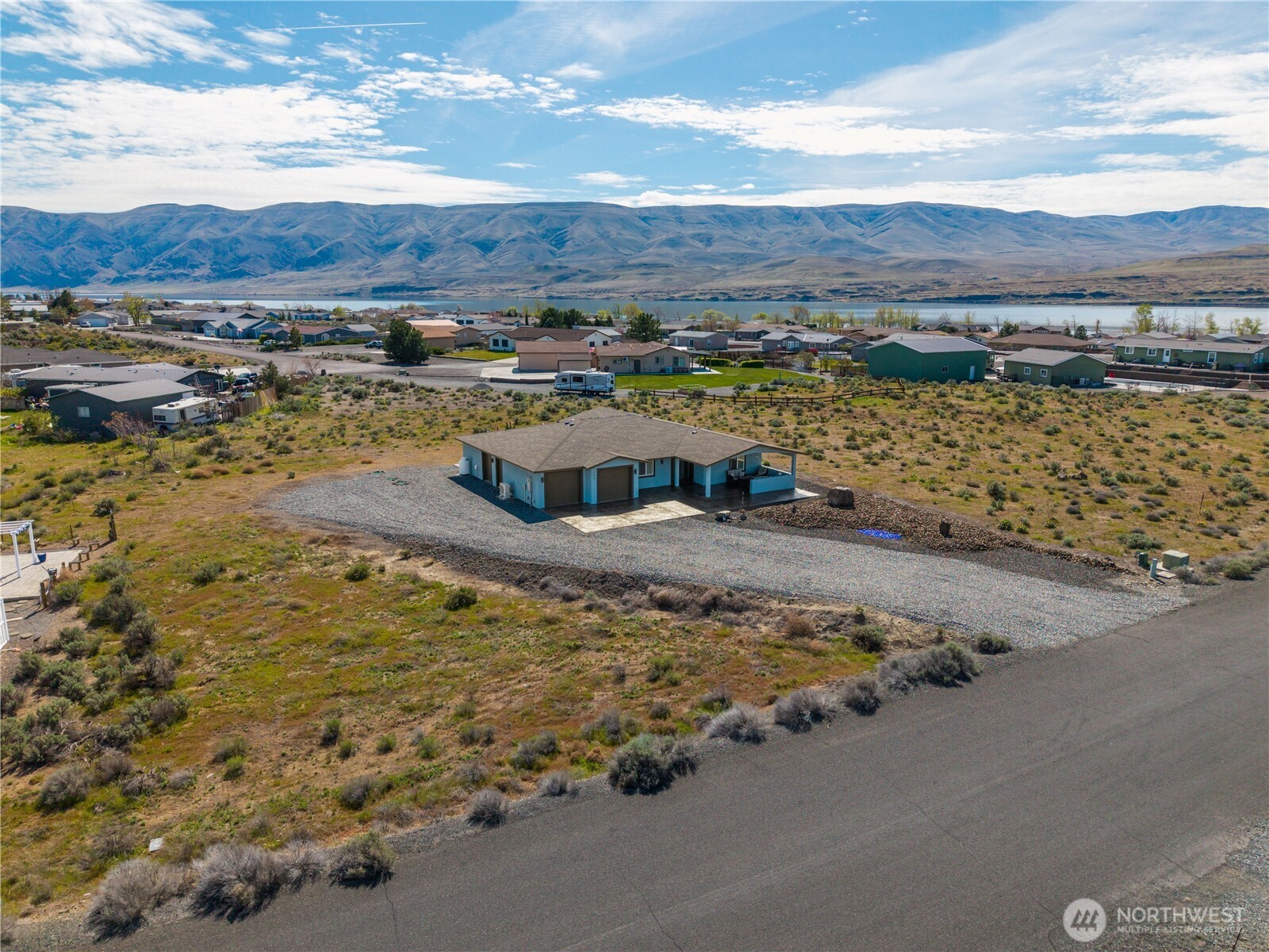 713 SW Sunset Boulevard , Mattawa, WA 99349