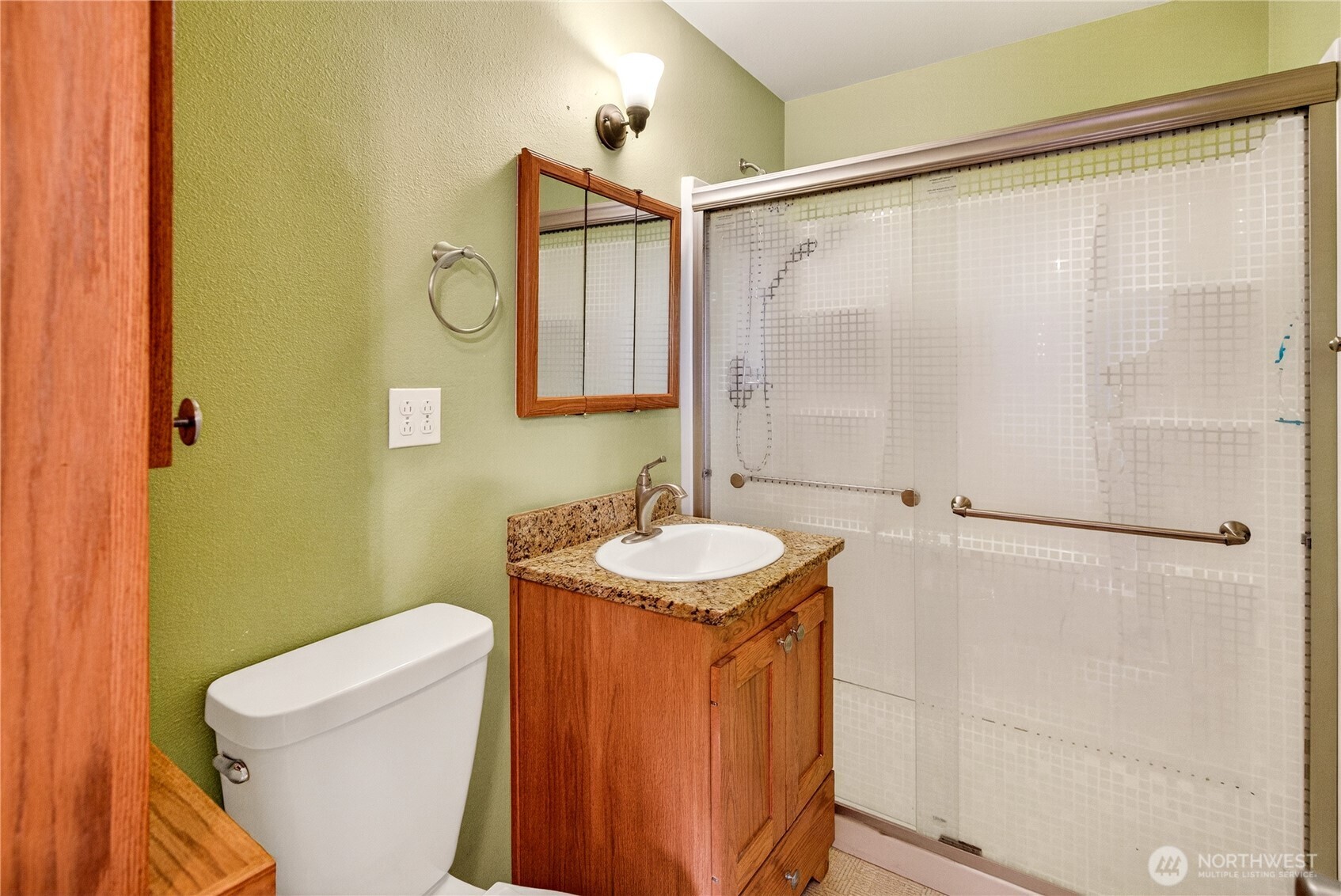 417 SE H Street , Quincy, WA 98848-1511