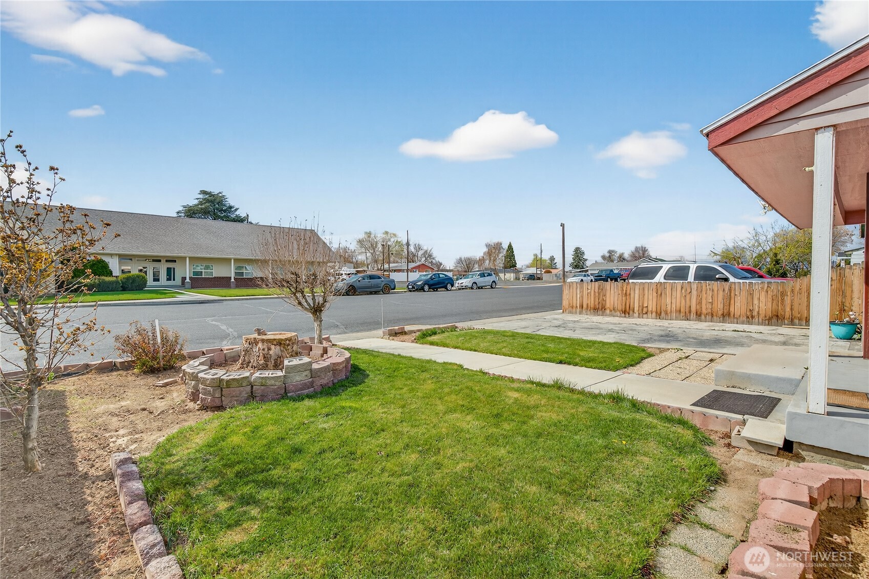 417 SE H Street , Quincy, WA 98848-1511