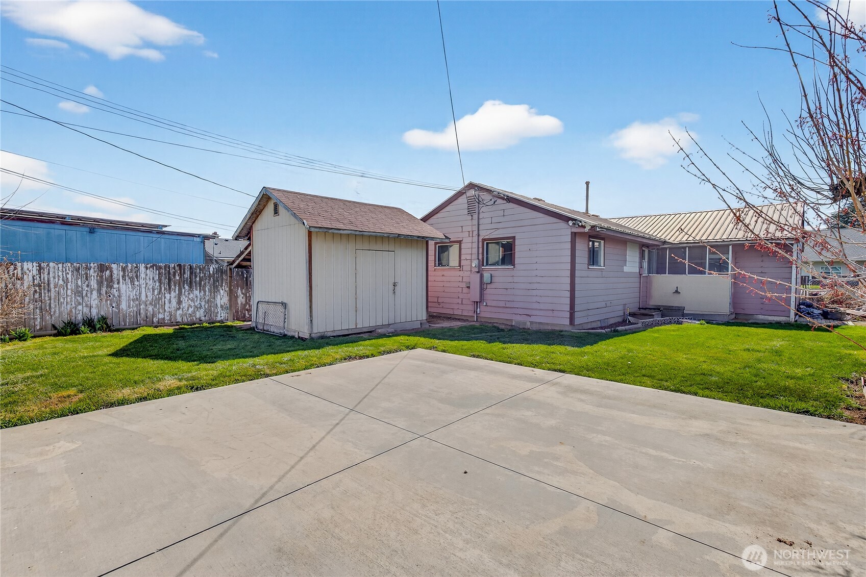 417 SE H Street , Quincy, WA 98848-1511