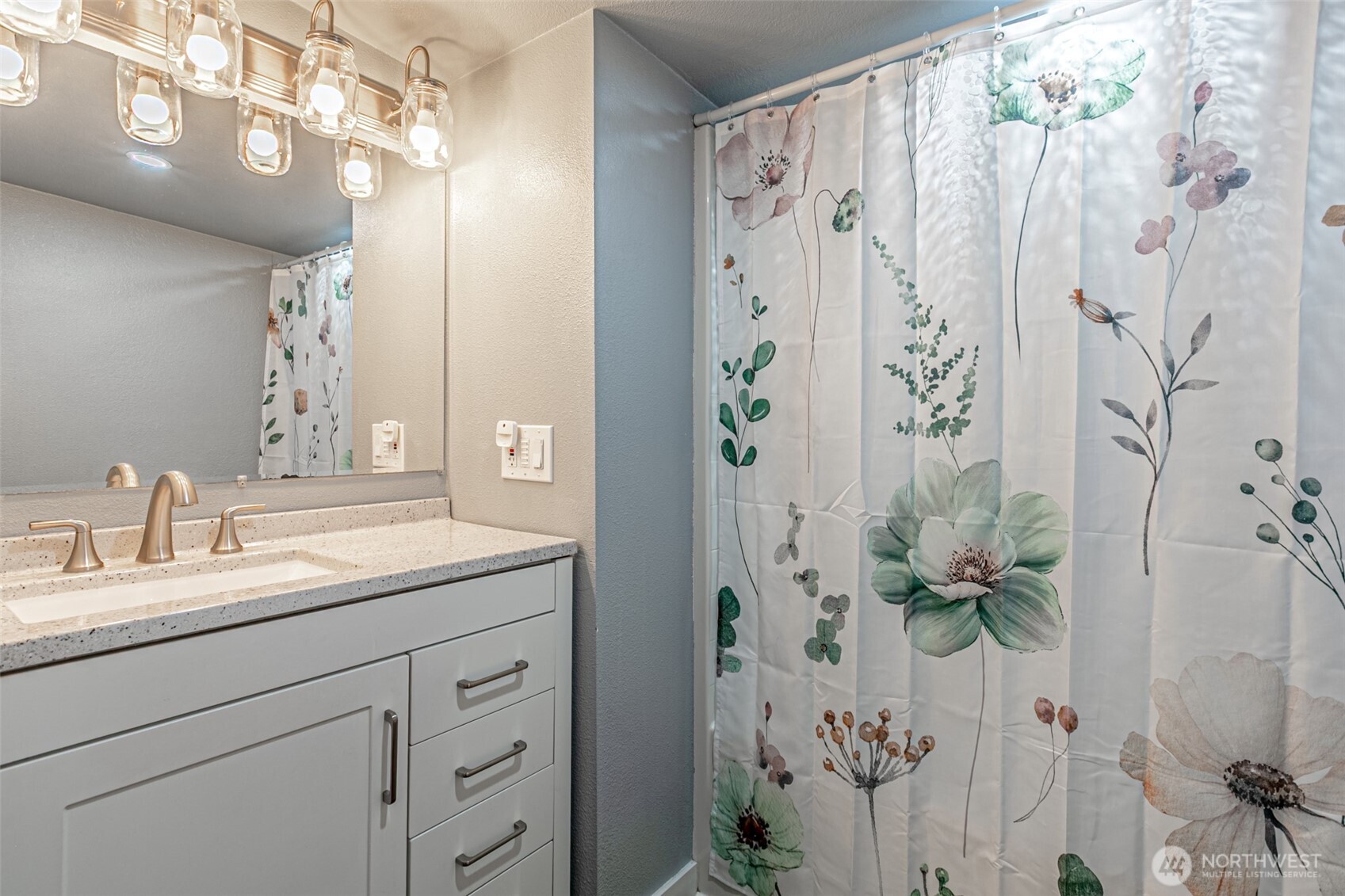 411 Corrin Avenue SE, Orting, WA 98360