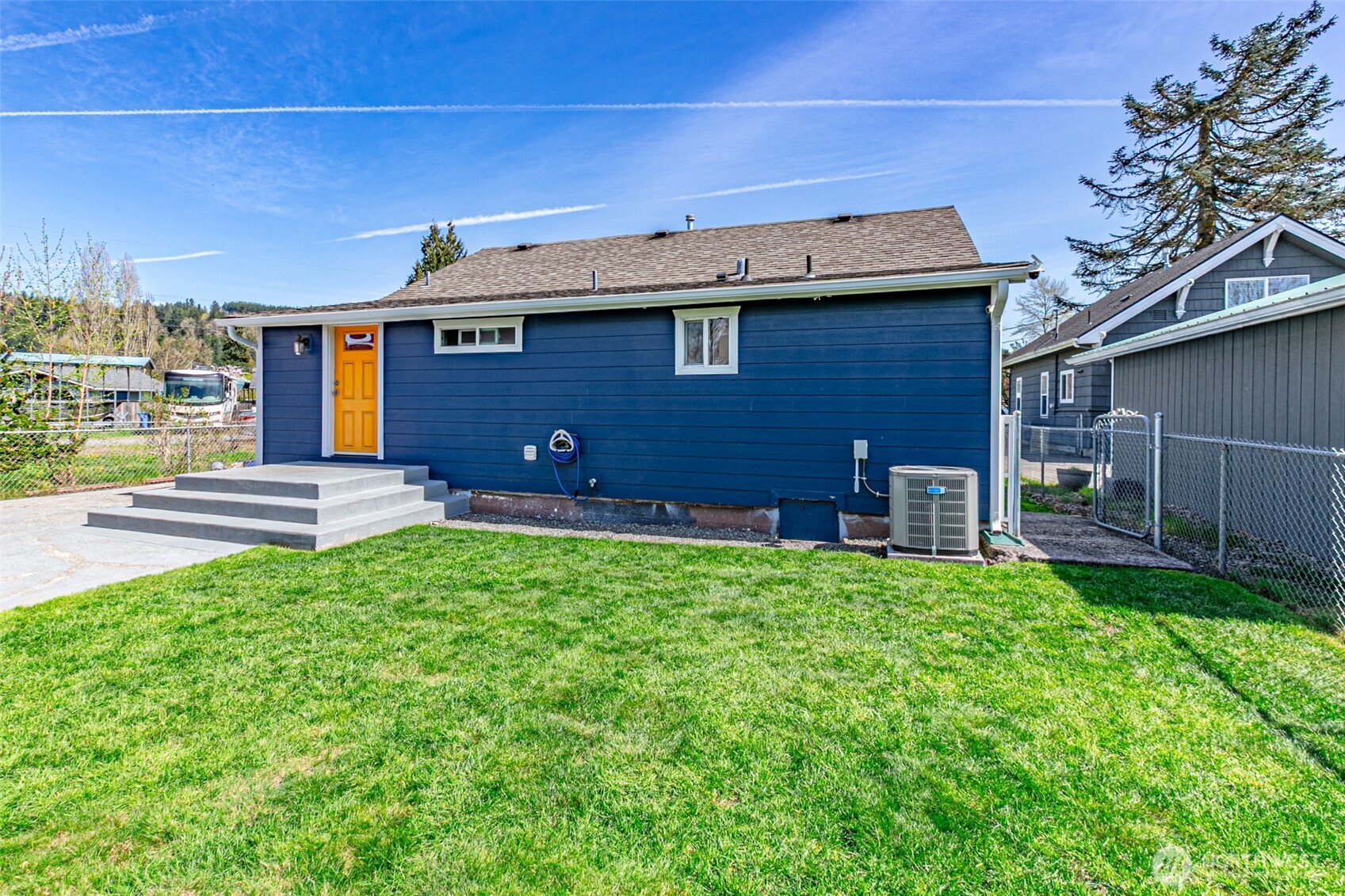 411 Corrin Avenue SE, Orting, WA 98360