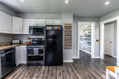 411 Corrin Avenue SE, Orting, WA 98360 - Photo 7