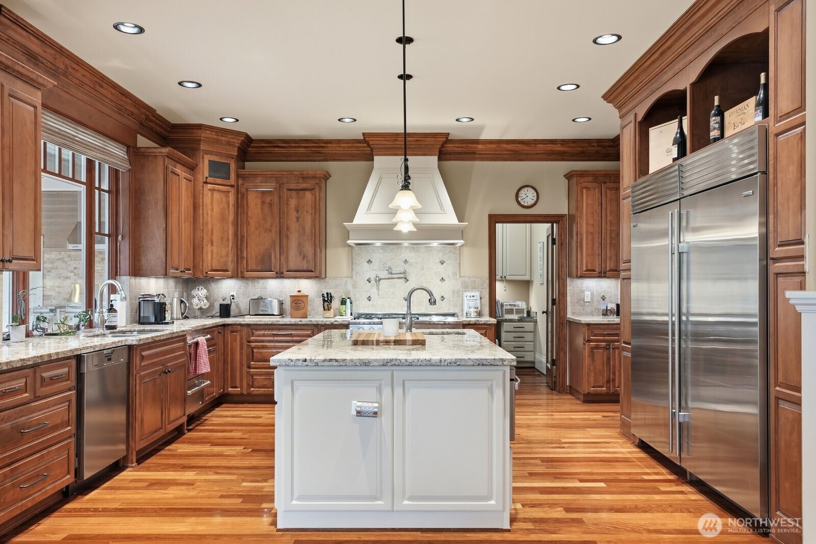 15923 163rd Avenue NE, Woodinville, WA 98072-8945