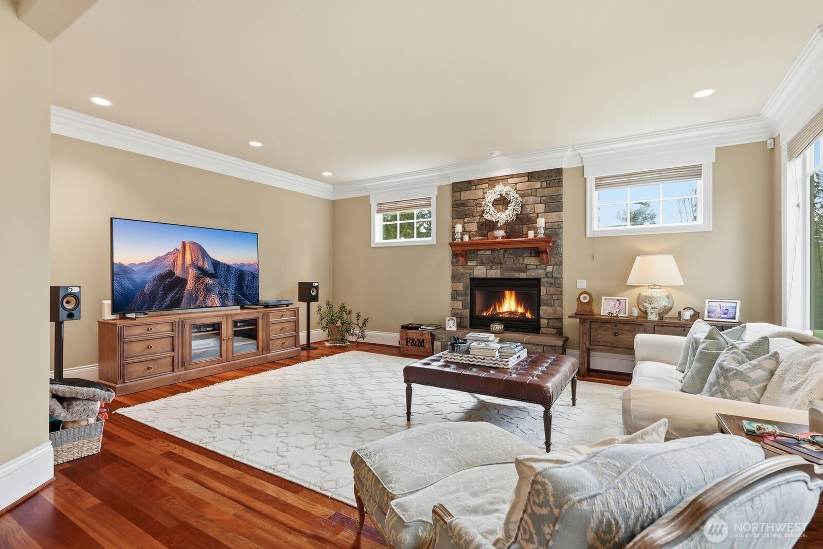 15923 163rd Avenue NE, Woodinville, WA 98072-8945