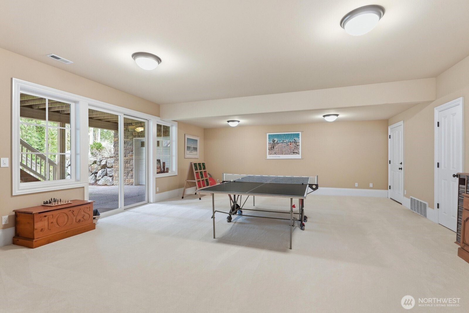 15923 163rd Avenue NE, Woodinville, WA 98072-8945