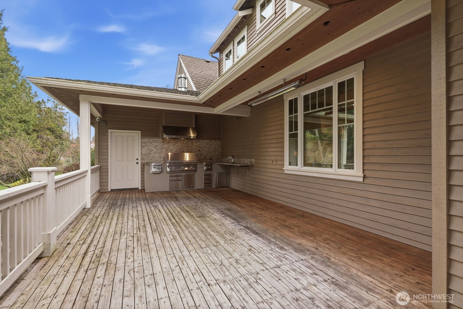 15923 163rd Avenue NE, Woodinville, WA 98072-8945