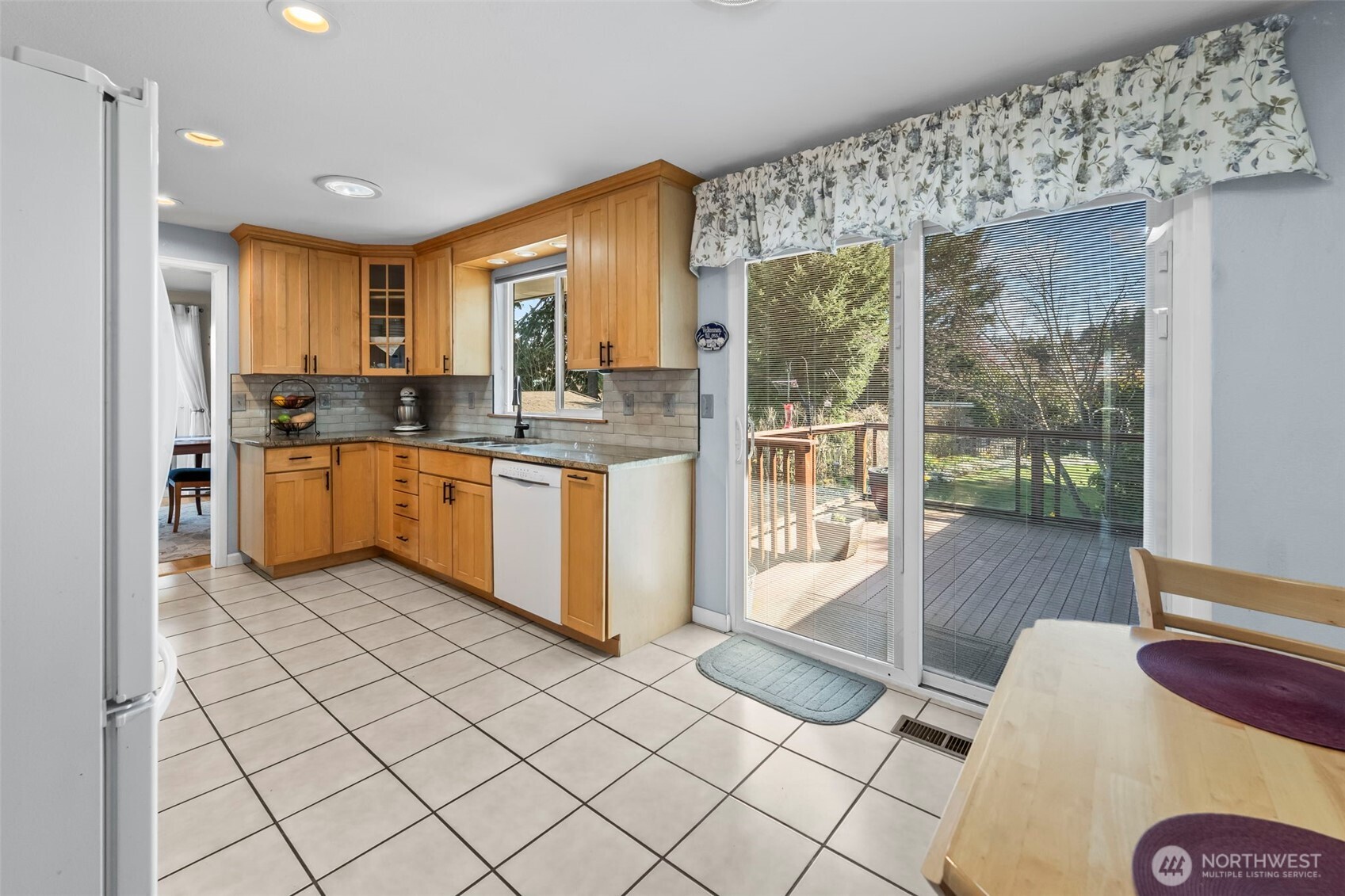 2311 N Harmon Street , Tacoma, WA 98406