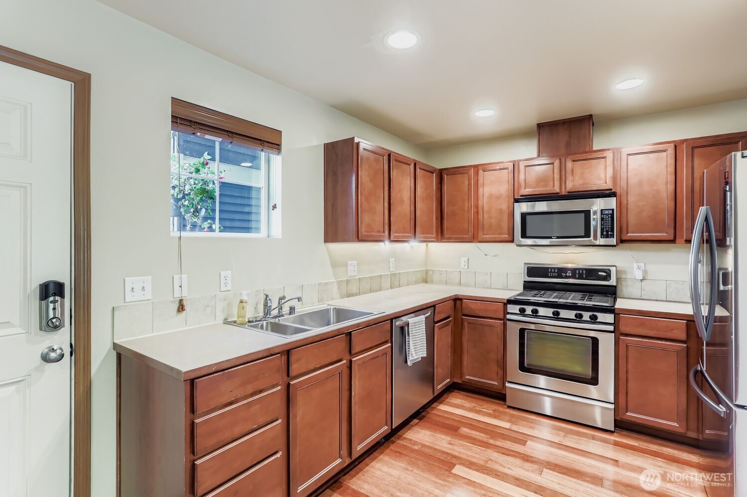 838 4th Avenue NE, Issaquah, WA 98029