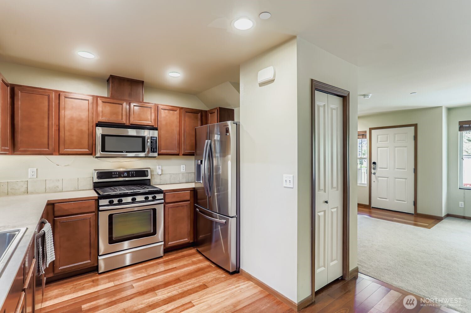 838 4th Avenue NE, Issaquah, WA 98029