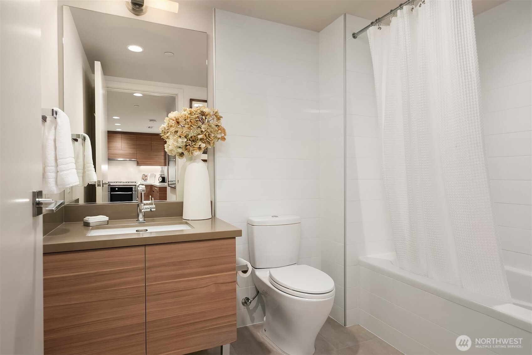 588 Bell Street #2502S, Seattle, WA 98121