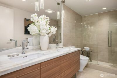 588 Bell Street #2502S, Seattle, WA 98121 - Photo 3