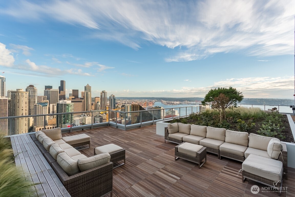 588 Bell Street #2502S, Seattle, WA 98121