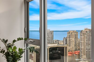 588 Bell Street #2502S, Seattle, WA 98121 - Photo 5