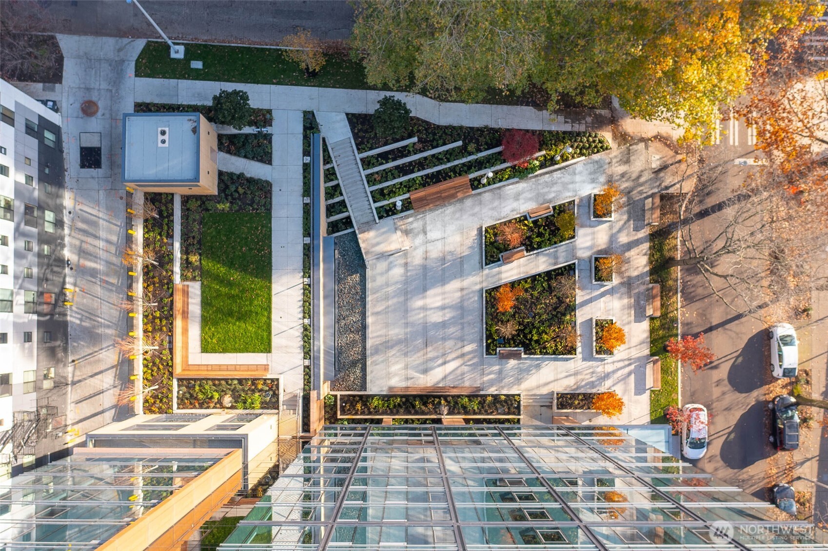 800 Columbia Street #709, Seattle, WA 98104