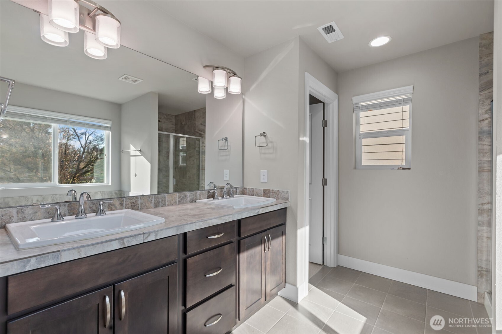 14927 16th Avenue W #2, Lynnwood, WA 98087