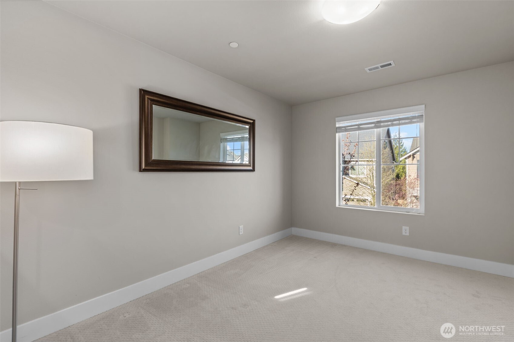 14927 16th Avenue W #2, Lynnwood, WA 98087