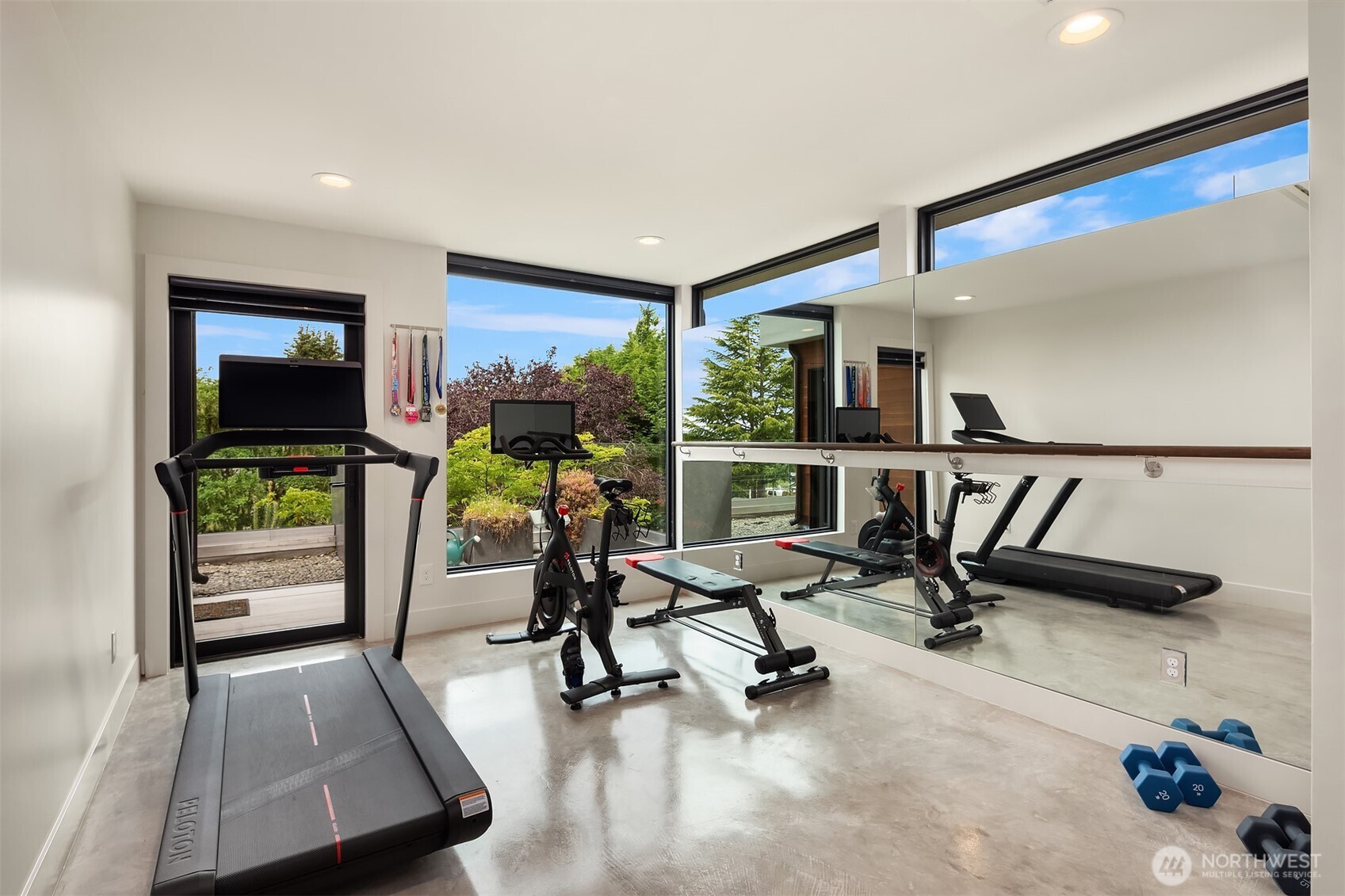 122 10th Avenue , Kirkland, WA 98033