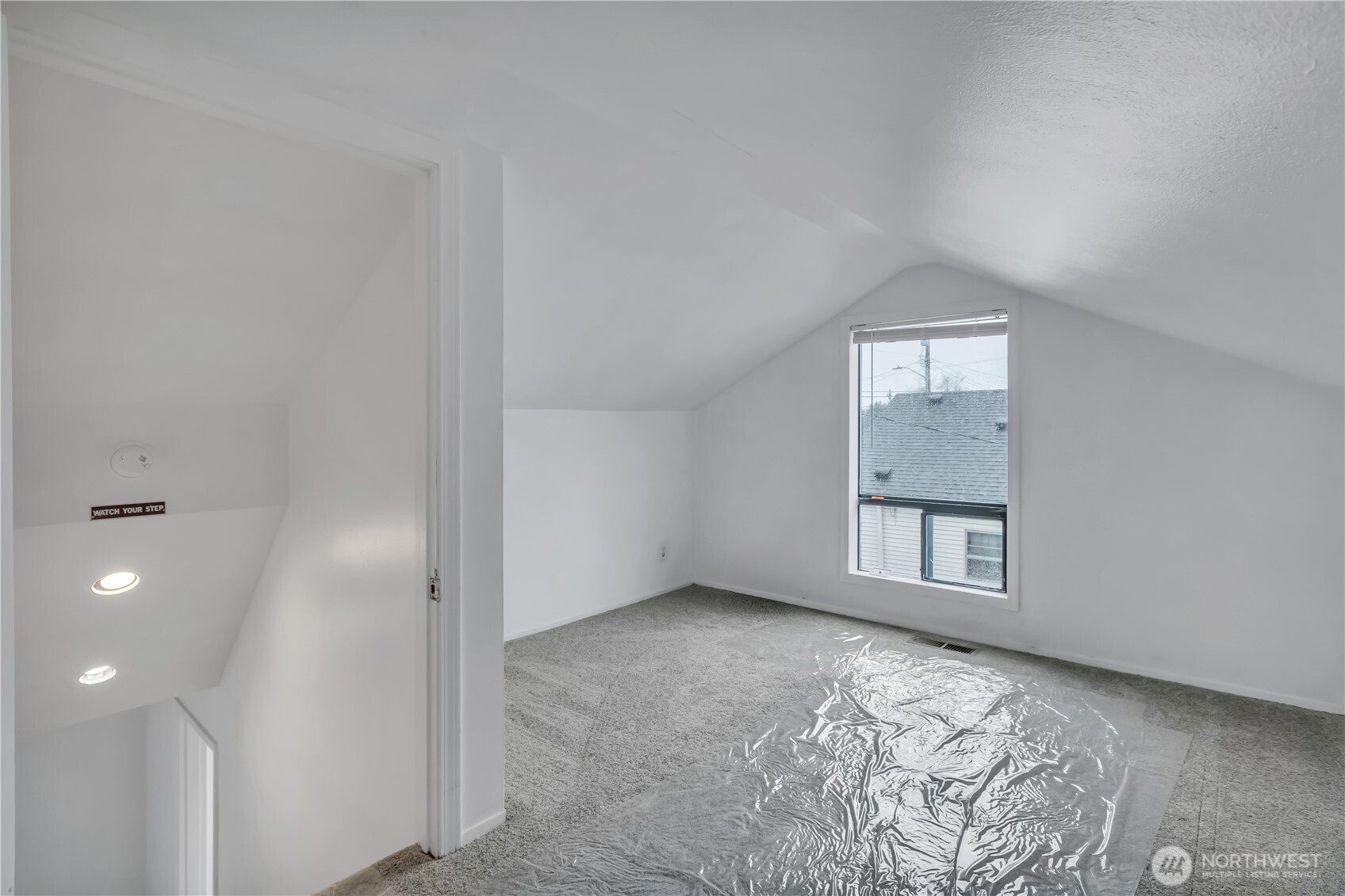 10041 15th Avenue SW, Seattle, WA 98146