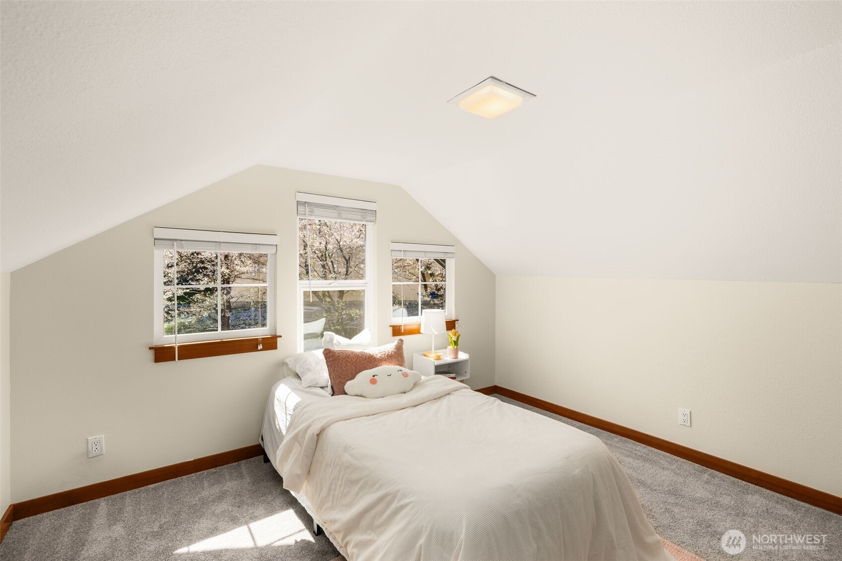 1759 Newport Avenue NE, Renton, WA 98056