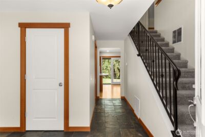 1759 Newport Avenue NE, Renton, WA 98056 - Photo 4