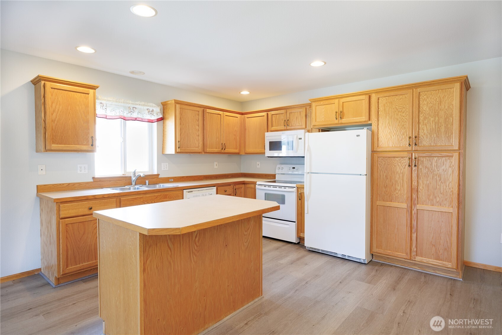 5675 Rosemary Avenue , Ferndale, WA 98248