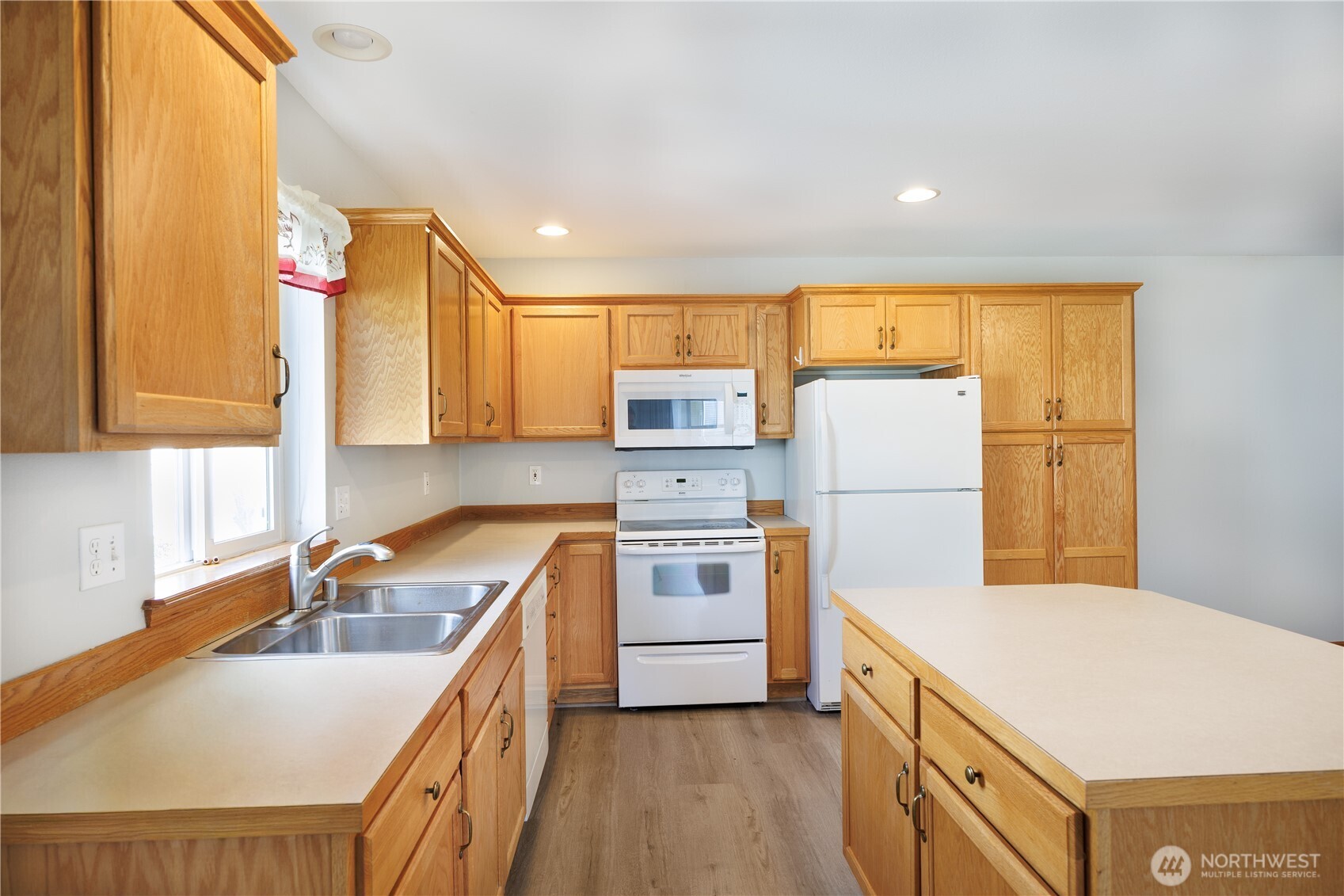 5675 Rosemary Avenue , Ferndale, WA 98248