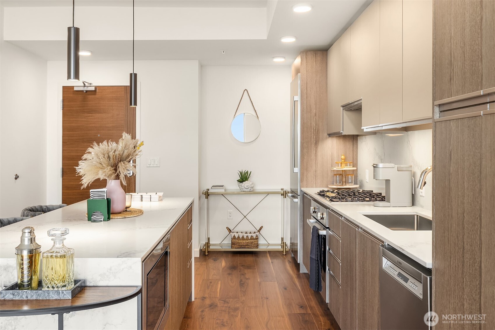 800 Columbia Street #2602, Seattle, WA 98104