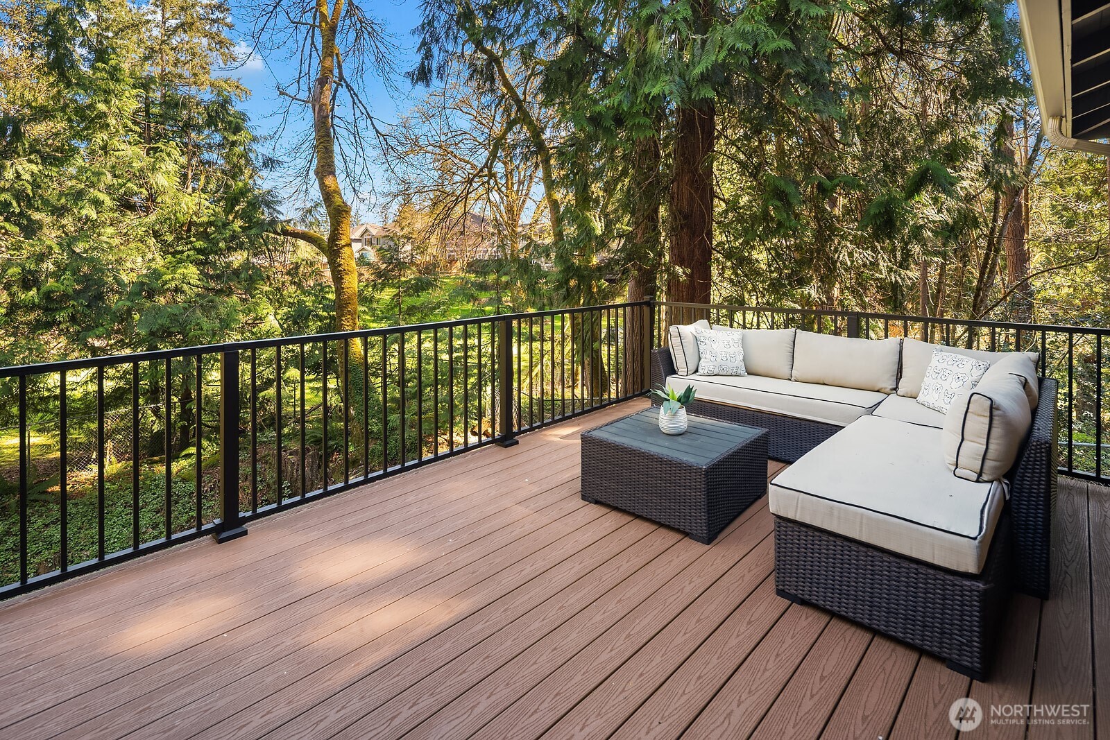 2836 241st Avenue SE, Sammamish, WA 98075