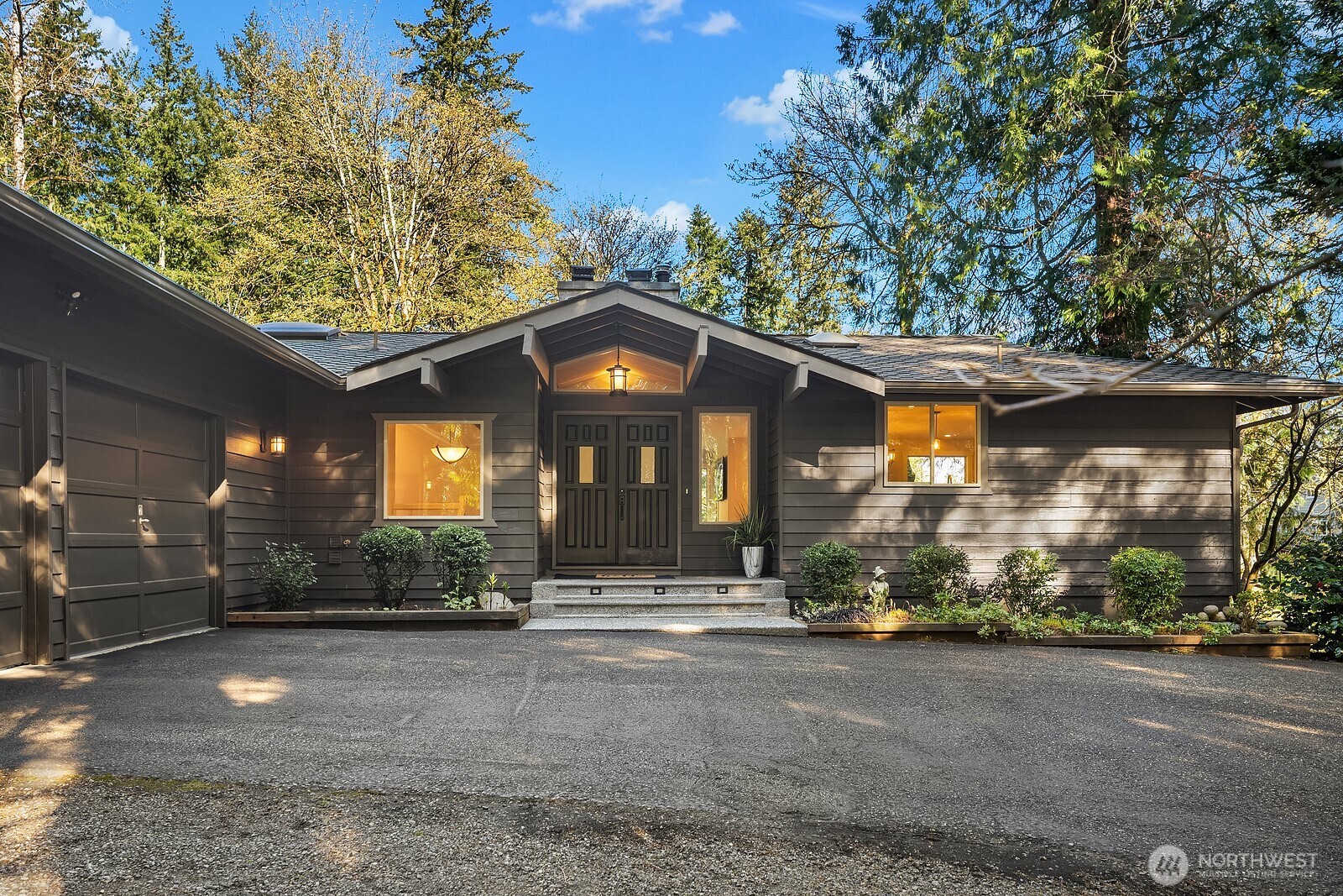 2836 241st Avenue SE, Sammamish, WA 98075