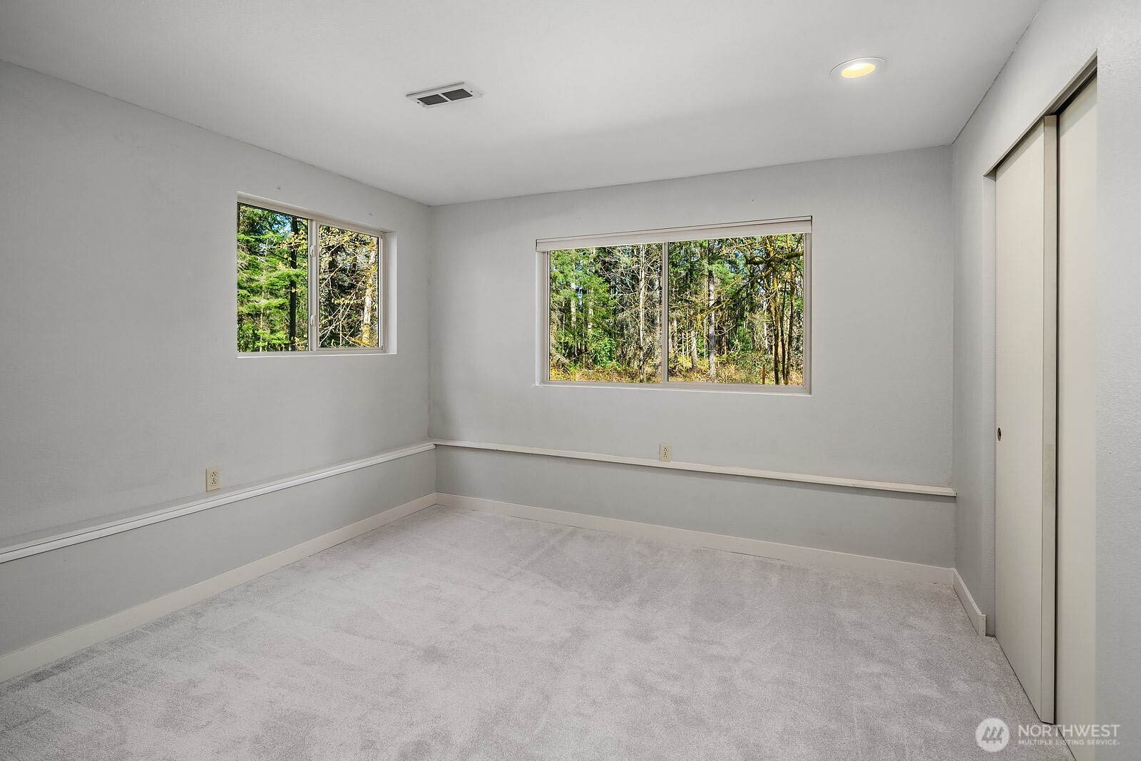 2836 241st Avenue SE, Sammamish, WA 98075
