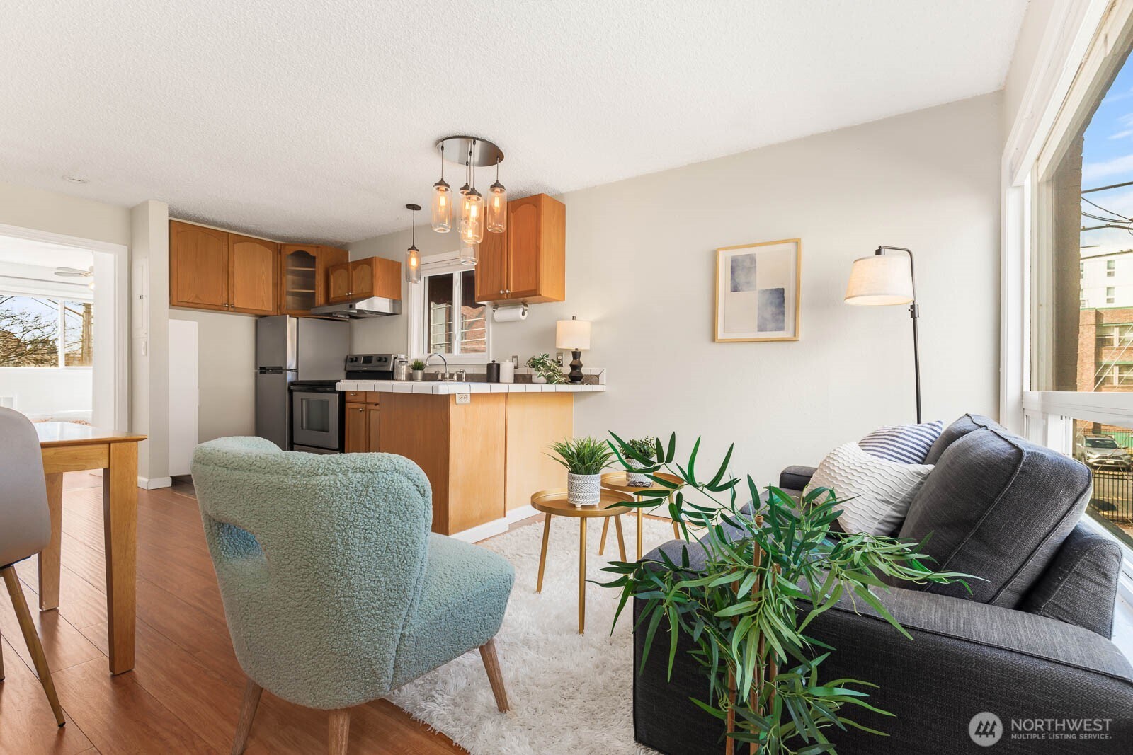 120 14th Avenue #10, Seattle, WA 98122
