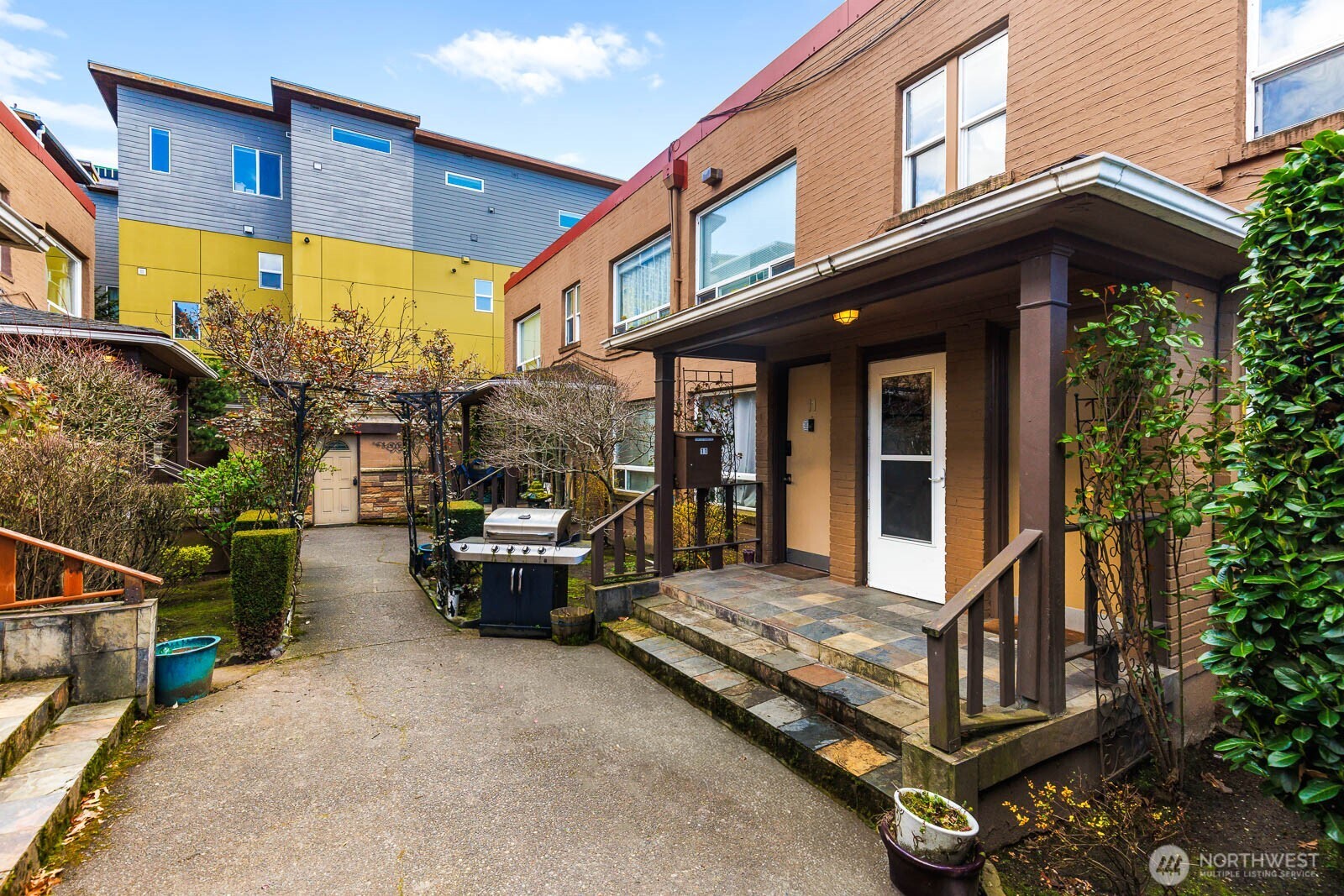 120 14th Avenue #10, Seattle, WA 98122