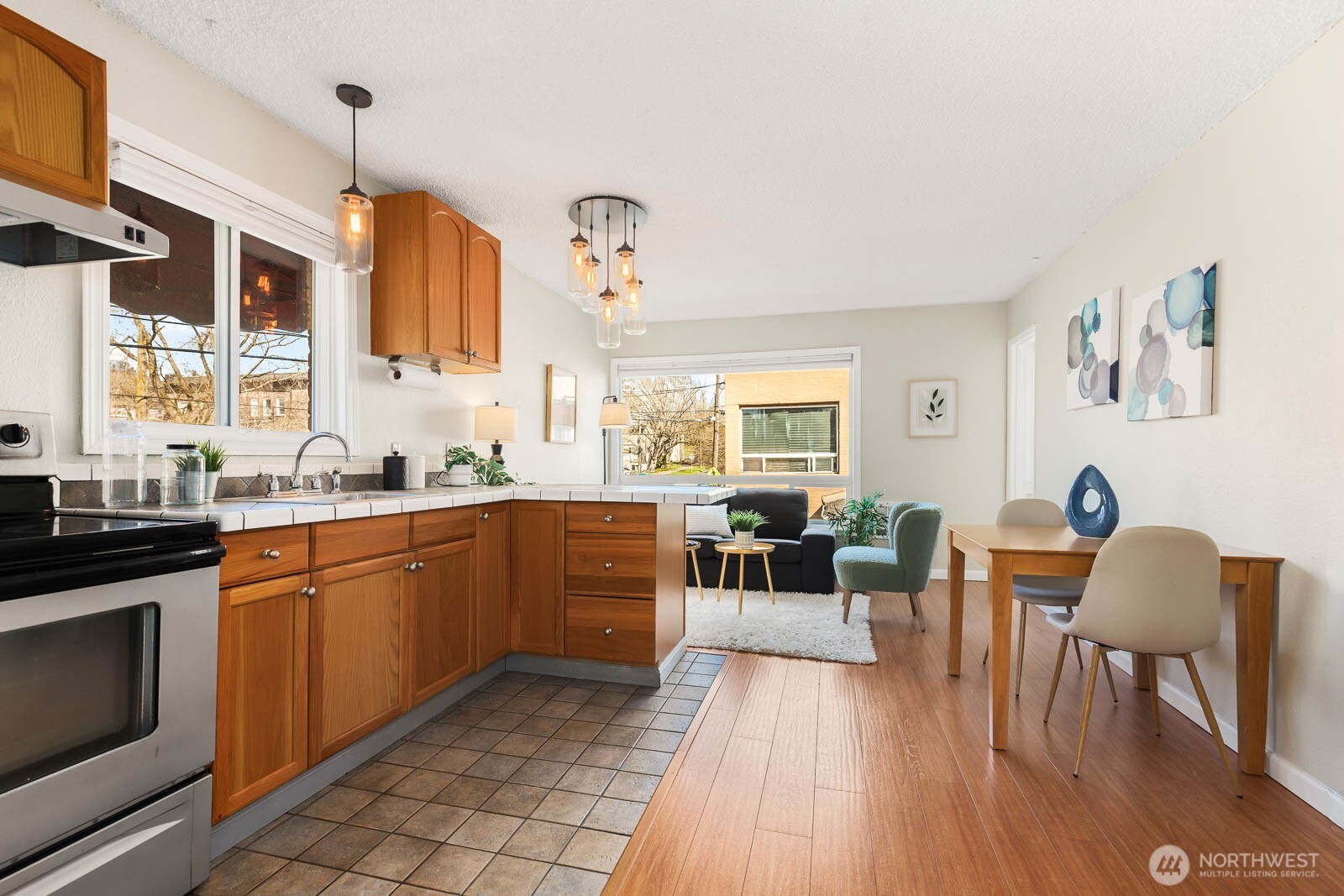 120 14th Avenue #10, Seattle, WA 98122