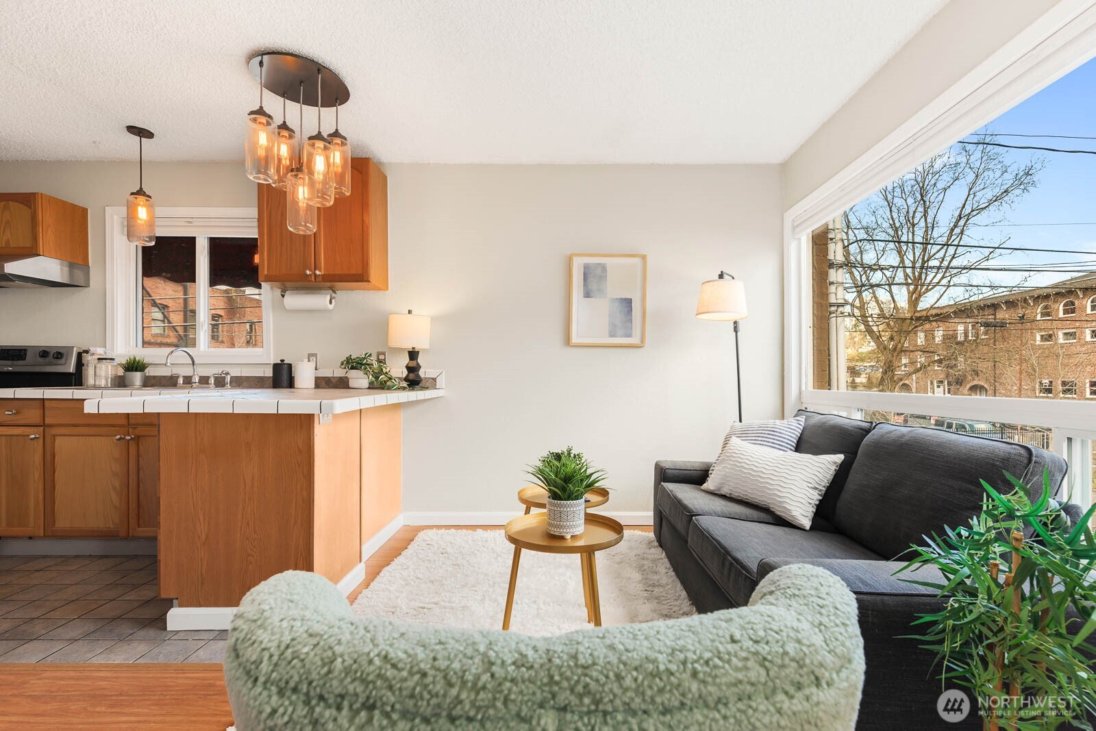 120 14th Avenue #10, Seattle, WA 98122