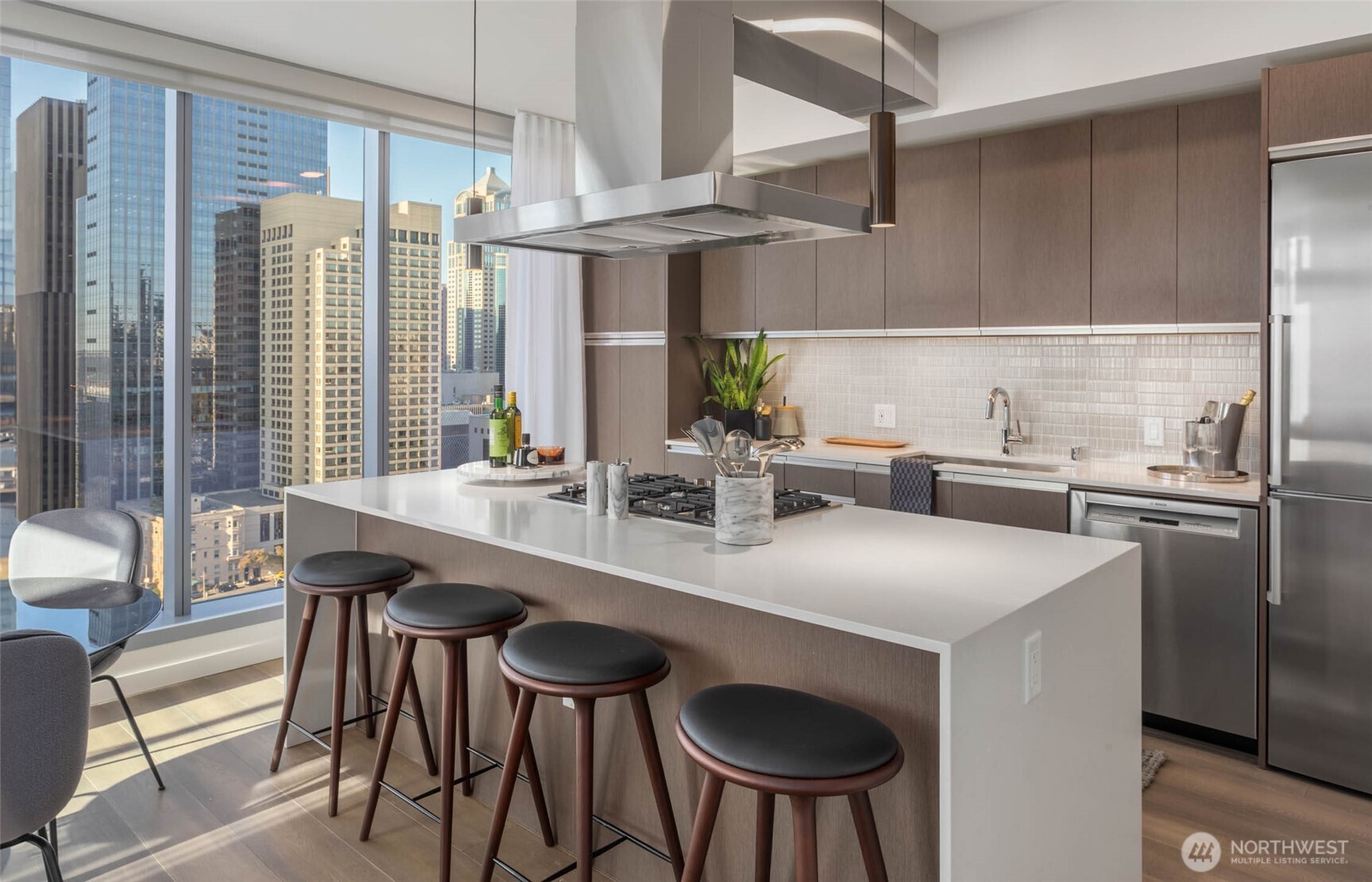 800 Columbia Street #2201, Seattle, WA 98104