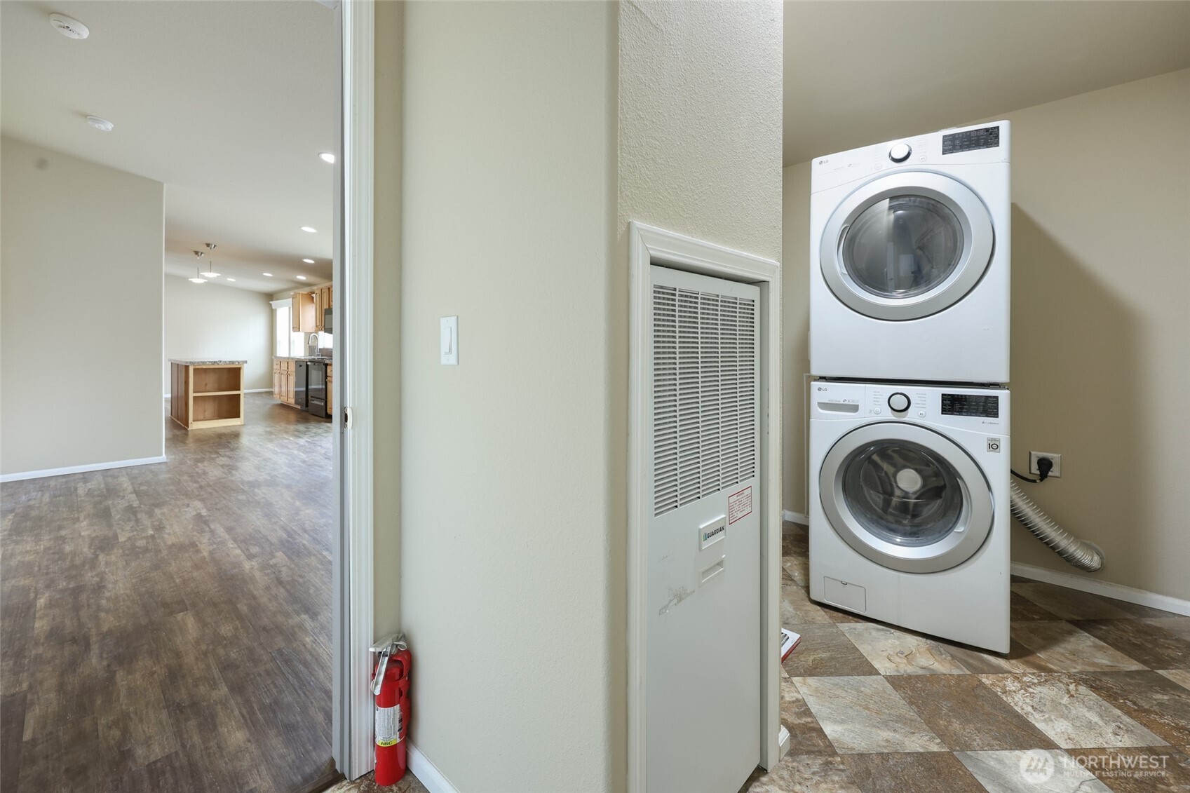 3516 Meadowbrook Lane SE, Lacey, WA 98503-4209