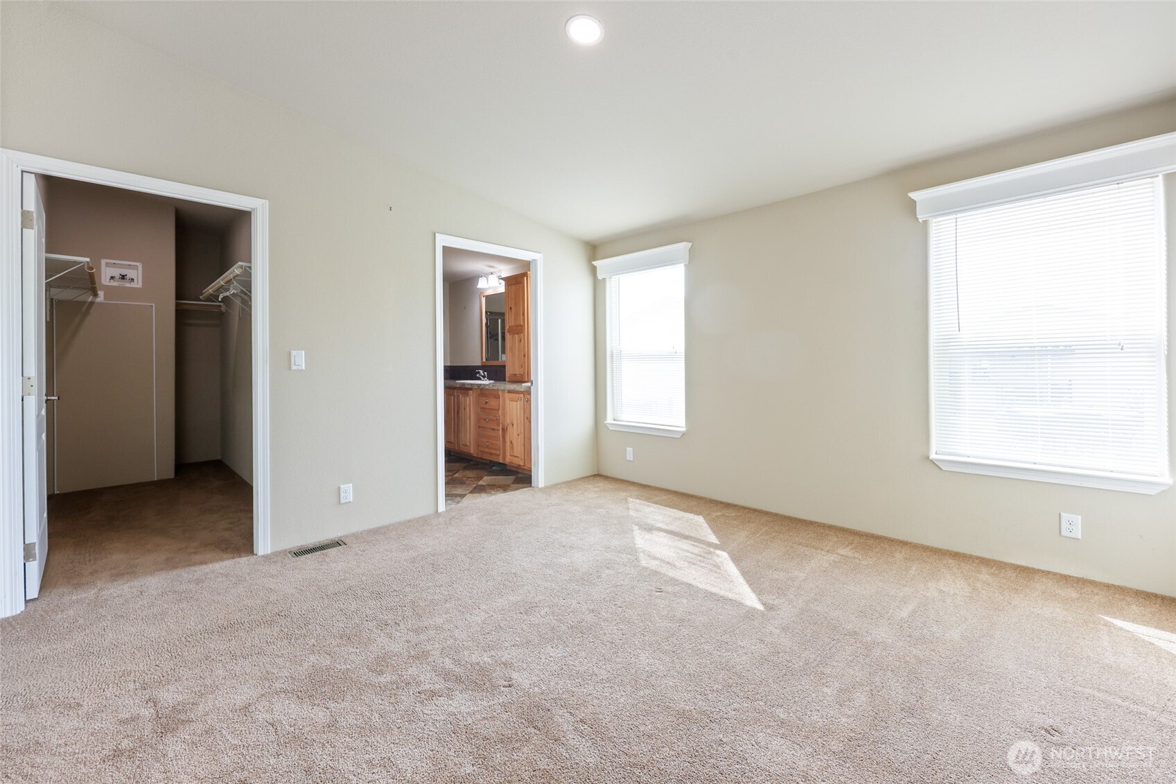 3516 Meadowbrook Lane SE, Lacey, WA 98503-4209